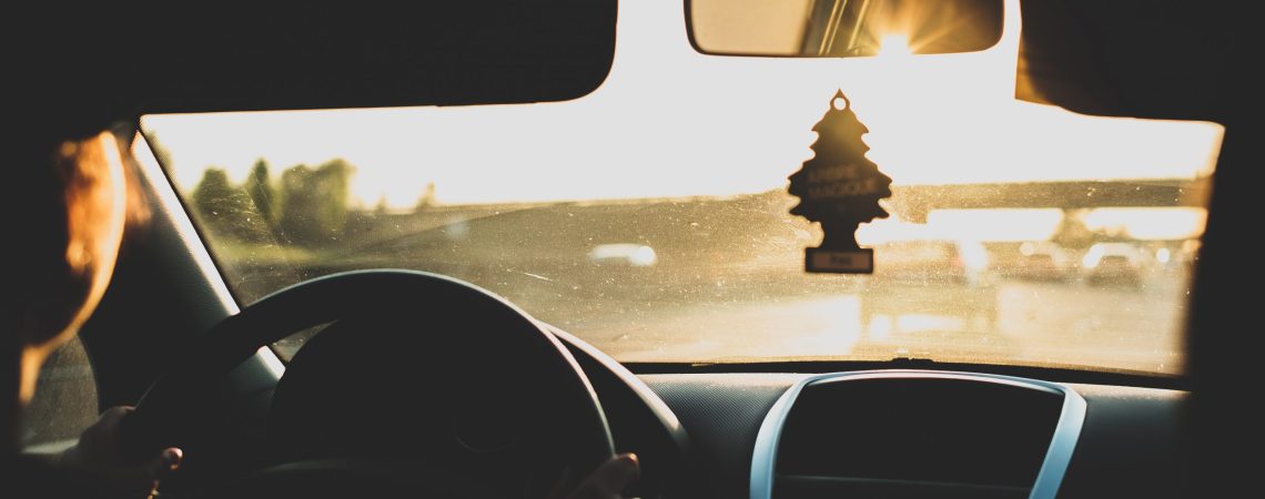 How to Avoid Distracted Driving on Your Next Road Trip